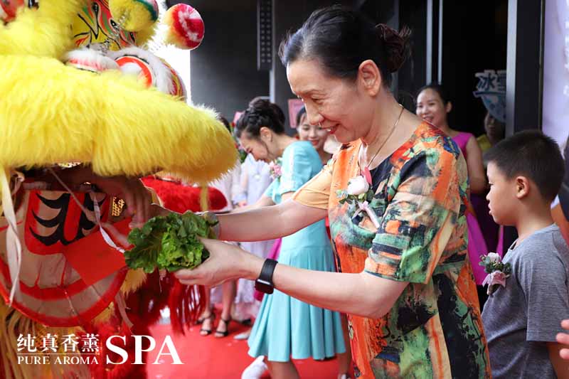 纯真创始人江蕊杨女士